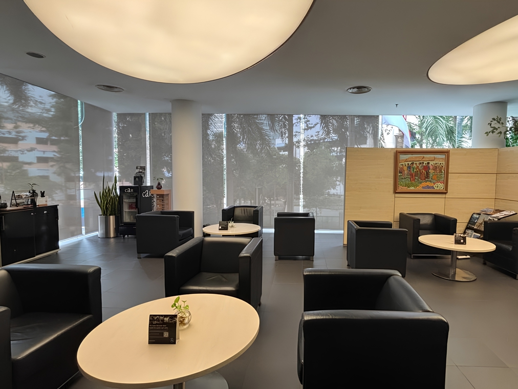 Showroom (Display Area)