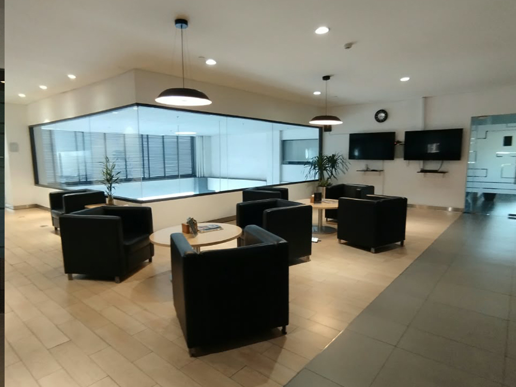 Showroom (Display Area)
