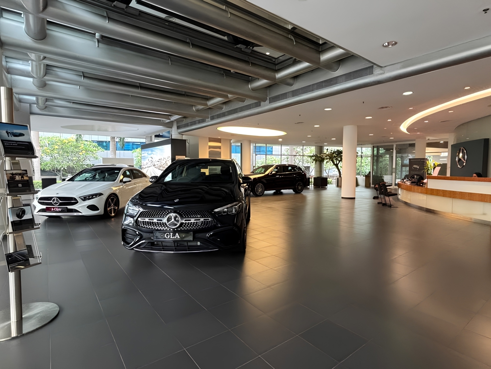 Showroom (Display Area)