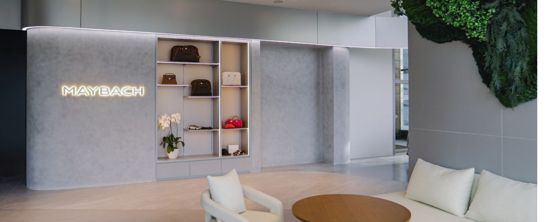 Web Multimedia Gallery Model World Beyond 6