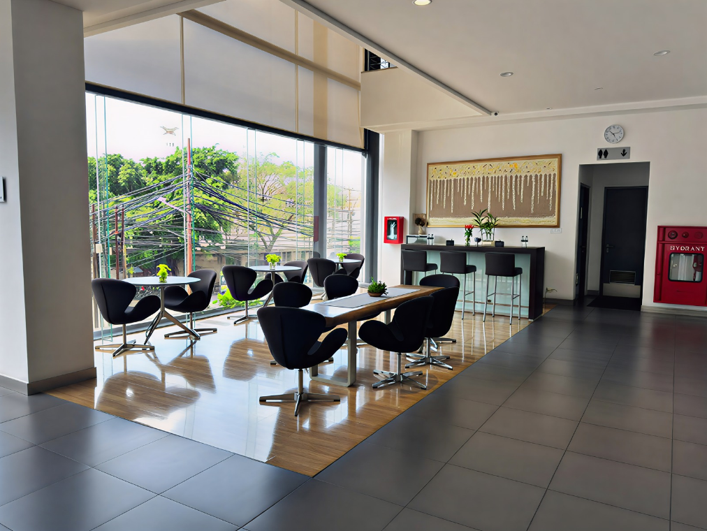 Showroom (Display Area)